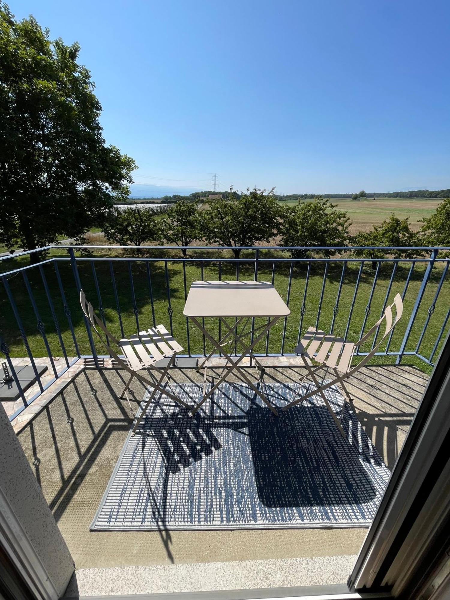 B&B Domaine En Trembley Commugny Exterior foto