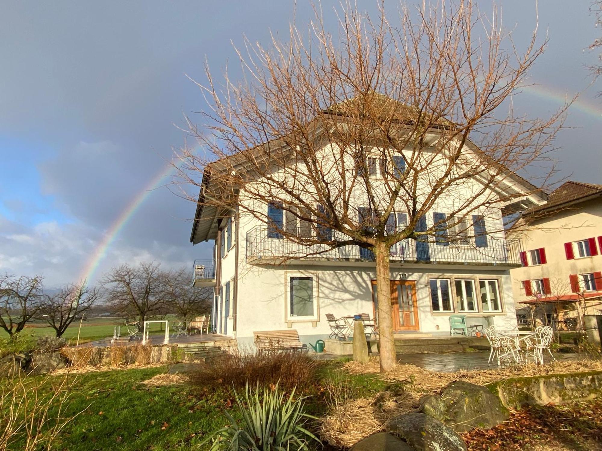 B&B Domaine En Trembley Commugny Exterior foto